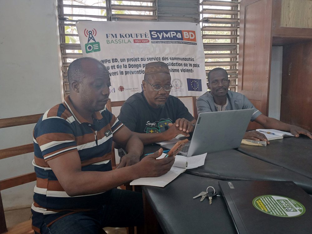Fin de la formation des Journalistes et Animateurs de la radio FM KOUFFE de Bassila sur le graphisme et l'infographie