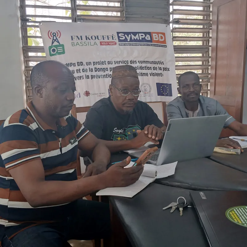 Fin de la formation des Journalistes et Animateurs de la radio FM KOUFFE de Bassila sur le graphisme et l'infographie